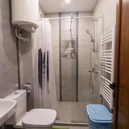 Daire Nas' 1 Bedroom In Prestigious Area *